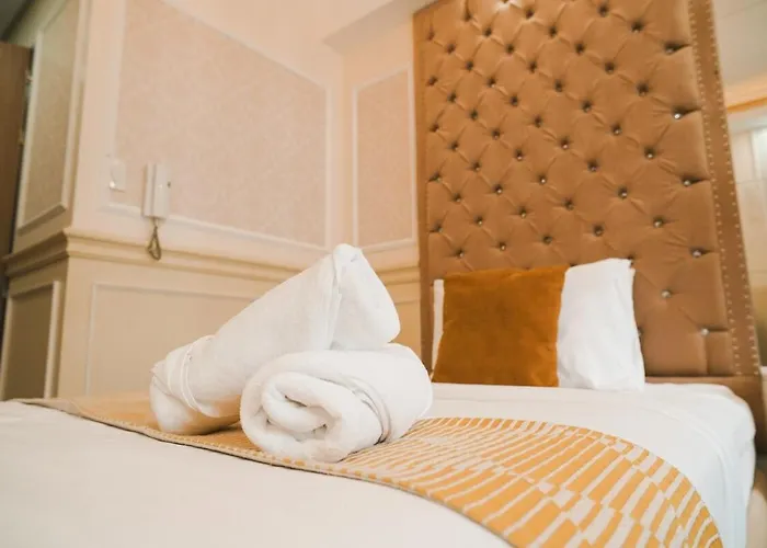 Near Mall Of Asia, Moa Arena, Smx Picc & Naia - Venus Apartment